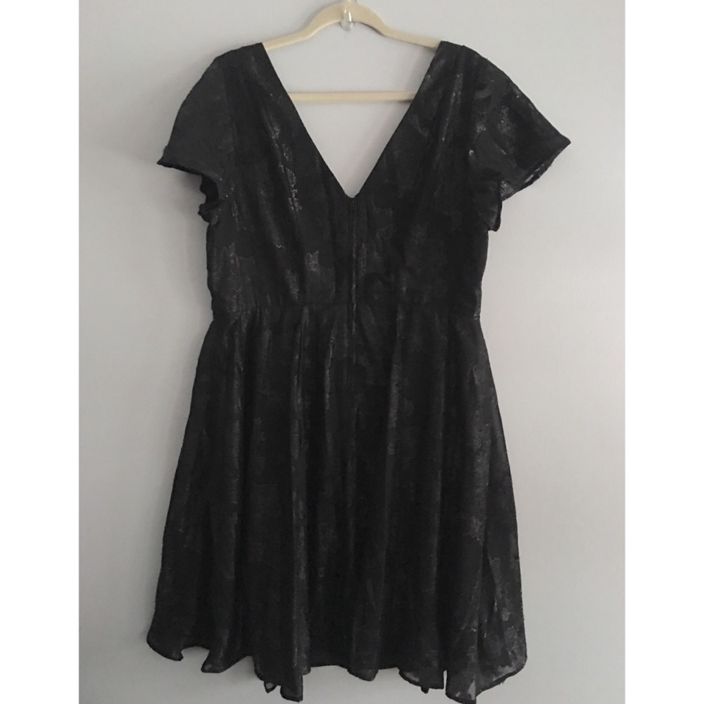 Torrid Lurex Floral Print Chiffon Skater Dress - Picture 4 of 6